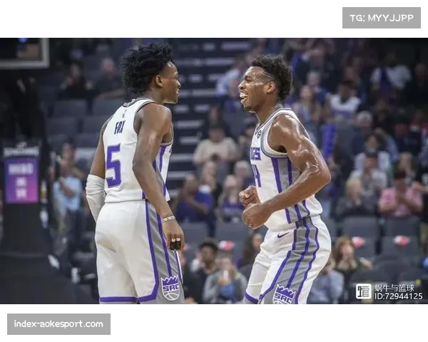 美国职业女子垒球联赛开幕周，卫冕冠军俄克拉荷马城闪电队遭遇两连败